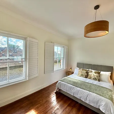 4 Bed Town House With Views Of Clifford & River Ouse 펜션
